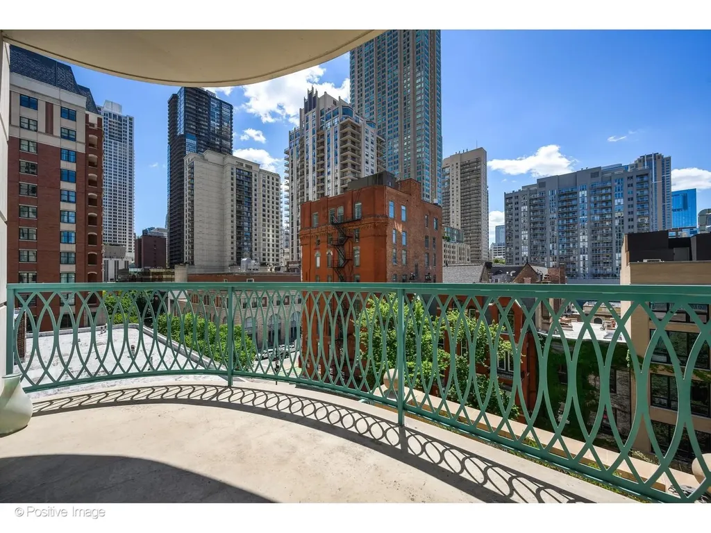 60 West Erie Street Chicago IL 60654