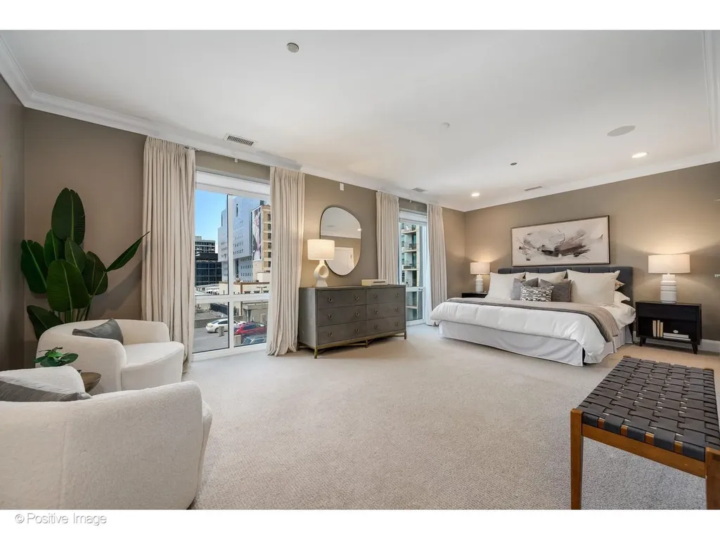 60 West Erie Street Chicago IL 60654