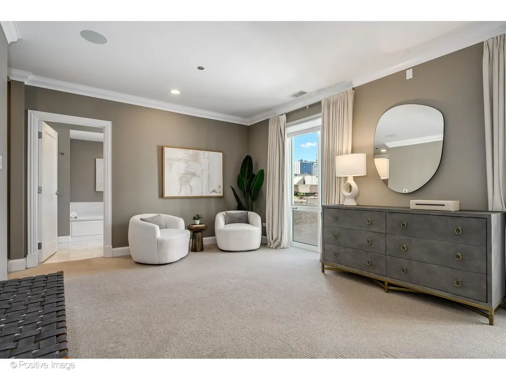 60 West Erie Street Chicago IL 60654