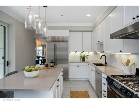 60 West Erie Street Chicago IL 60654
