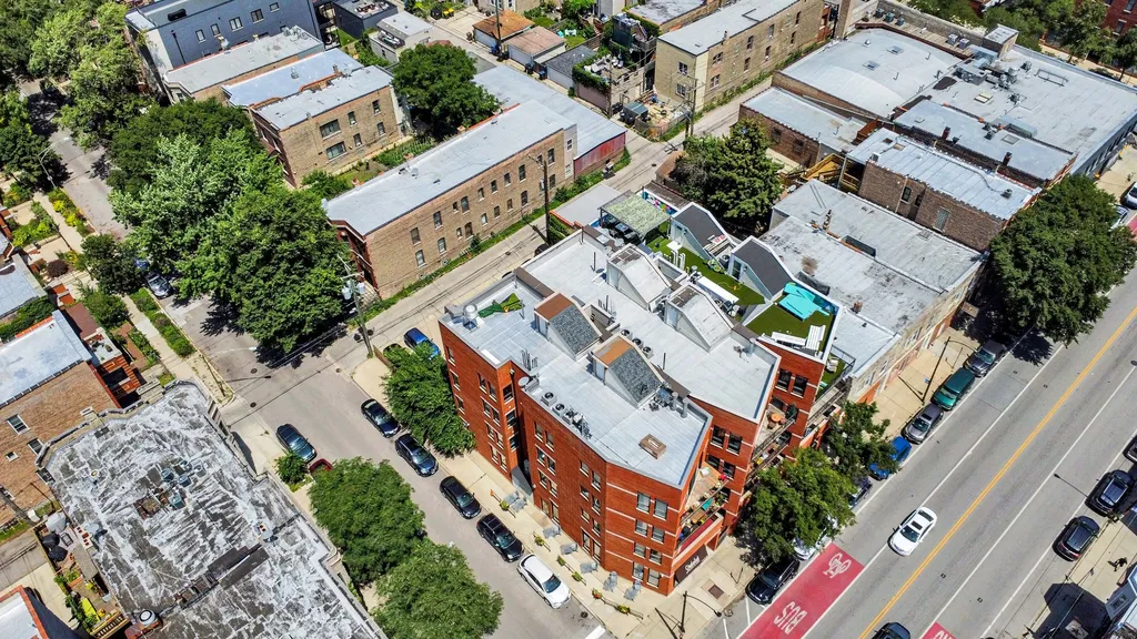 2522 West Chicago Avenue Chicago IL 60622