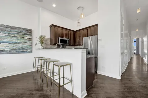 2522 West Chicago Avenue Chicago IL 60622