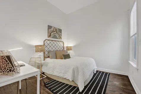 2522 West Chicago Avenue Chicago IL 60622
