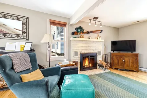7 Settler Lane Galena IL 61036
