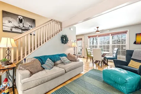 7 Settler Lane Galena IL 61036