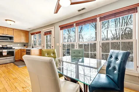 7 Settler Lane Galena IL 61036
