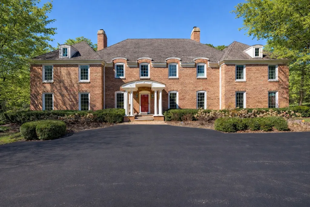 568 Plymouth Drive Inverness IL 60067