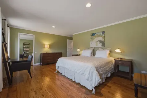 568 Plymouth Drive Inverness IL 60067