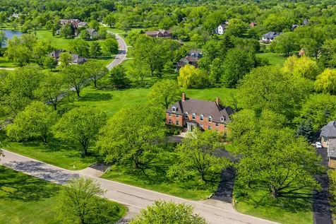 568 Plymouth Drive Inverness IL 60067
