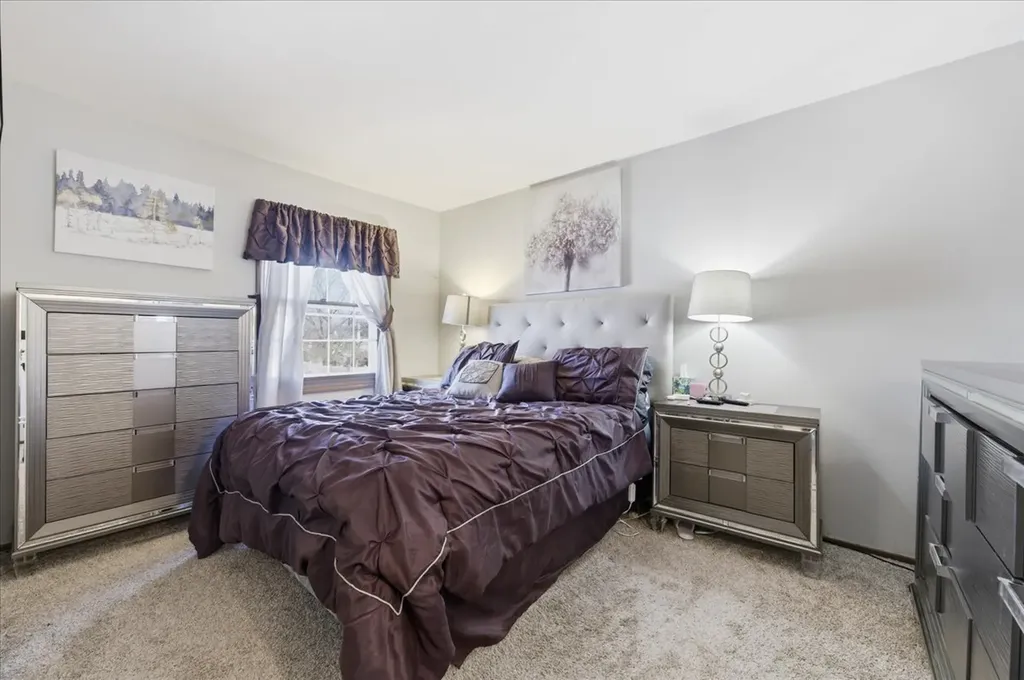 23W281 Cambridge Court Glen Ellyn IL 60137