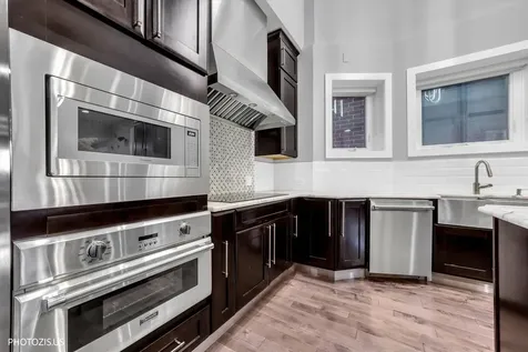 461 West Melrose Street Chicago IL 60657