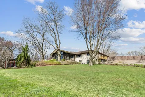 4001 26TH Street Rock Island IL 61201