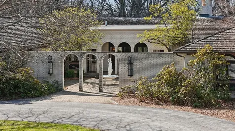 4001 26TH Street Rock Island IL 61201
