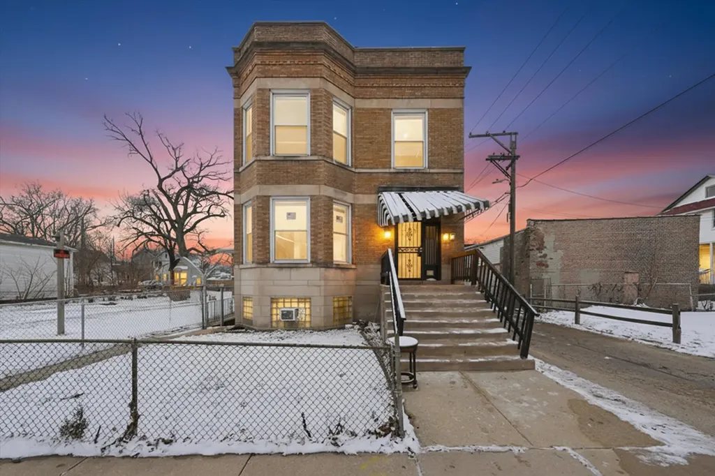 7514 South Dante Avenue Chicago IL 60619