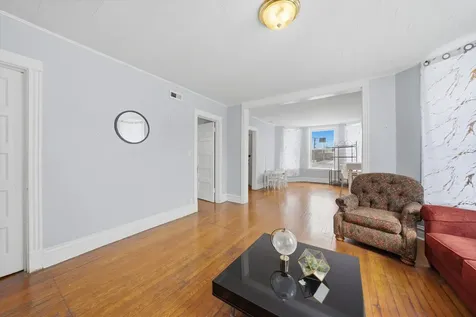 7514 South Dante Avenue Chicago IL 60619