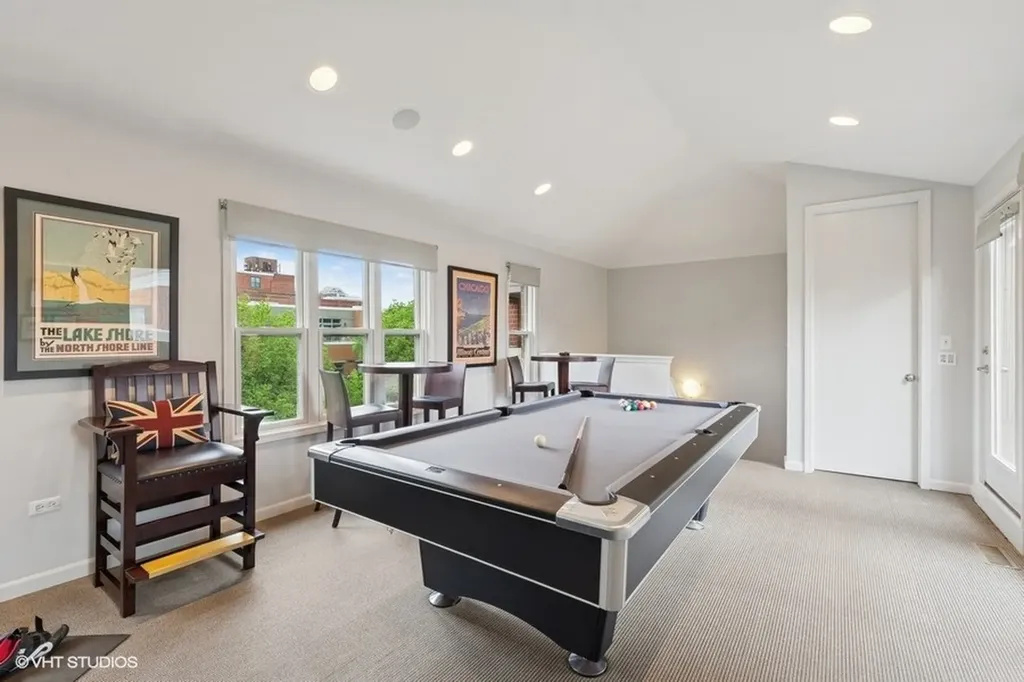 1733 South Prairie Avenue Chicago IL 60616