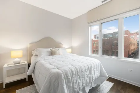 1733 South Prairie Avenue Chicago IL 60616