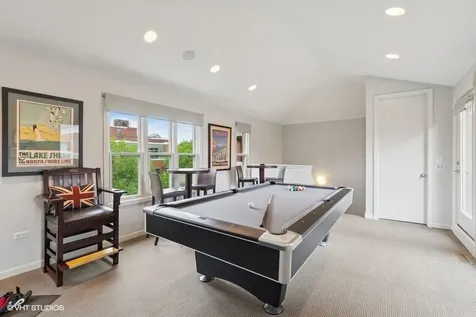 1733 South Prairie Avenue Chicago IL 60616