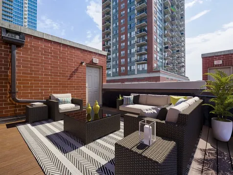 1733 South Prairie Avenue Chicago IL 60616