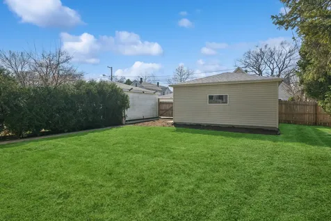 1580 Florence Avenue Evanston IL 60201