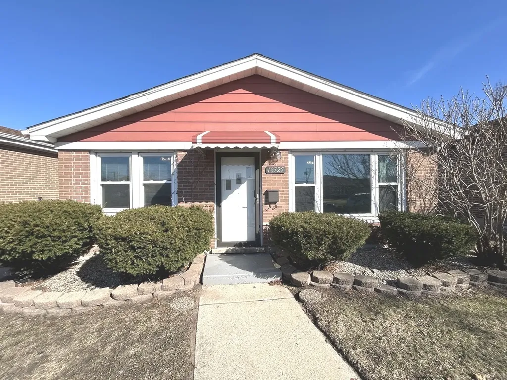 12725 South Saginaw Avenue Chicago IL 60633