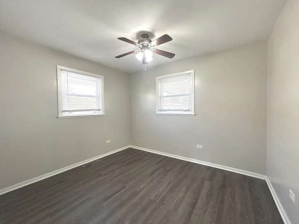12725 South Saginaw Avenue Chicago IL 60633
