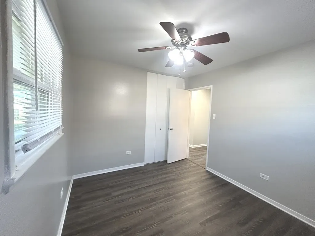 12725 South Saginaw Avenue Chicago IL 60633
