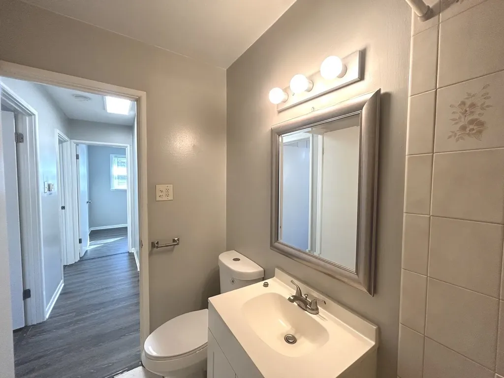 12725 South Saginaw Avenue Chicago IL 60633
