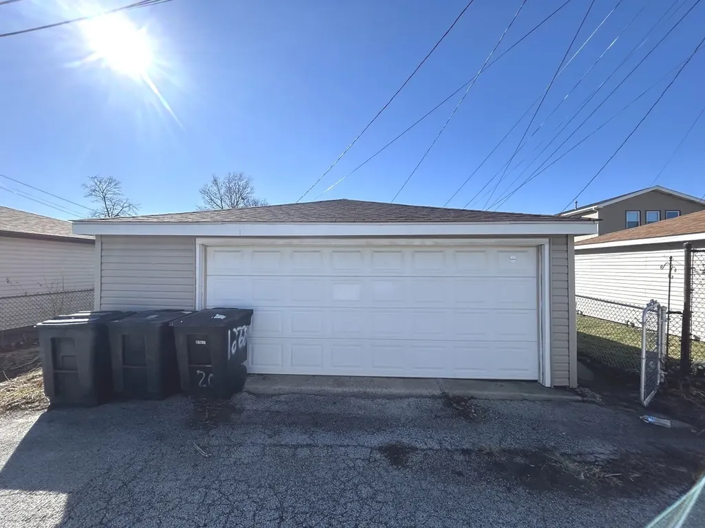 12725 South Saginaw Avenue Chicago IL 60633