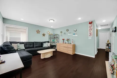 16145 Hermitage Avenue Markham IL 60428