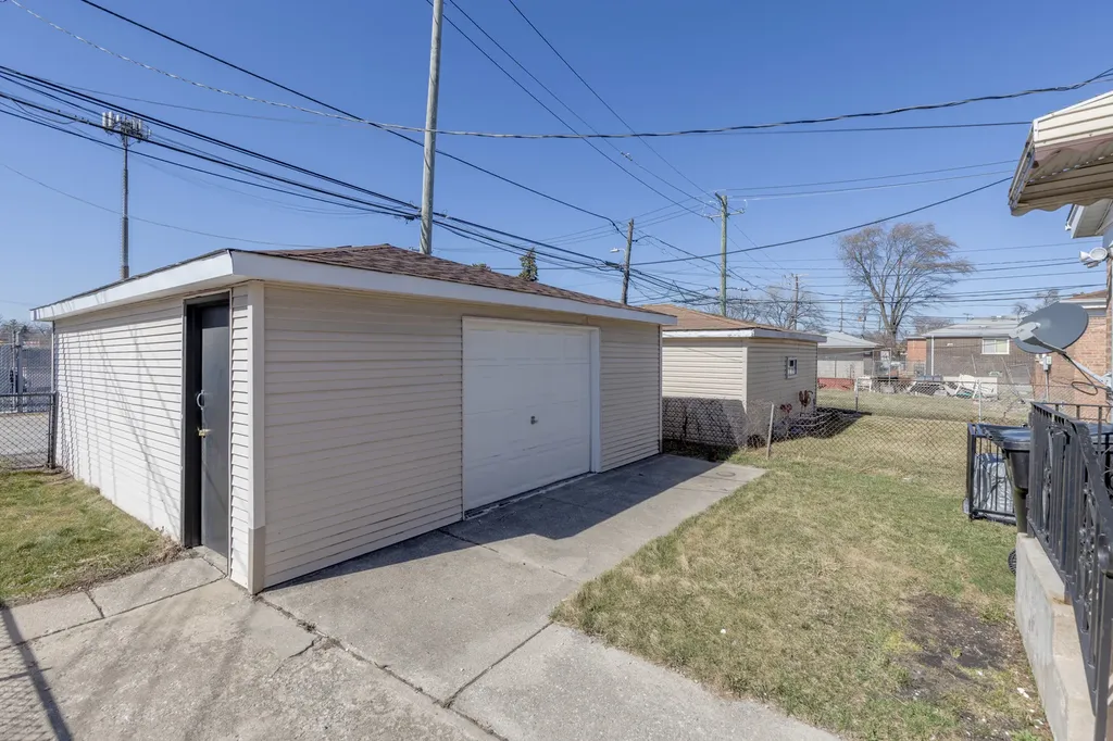 8906 South Halsted Street Chicago IL 60620
