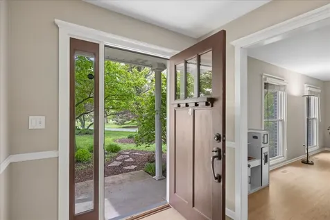 1430 Allyson Court Libertyville IL 60048
