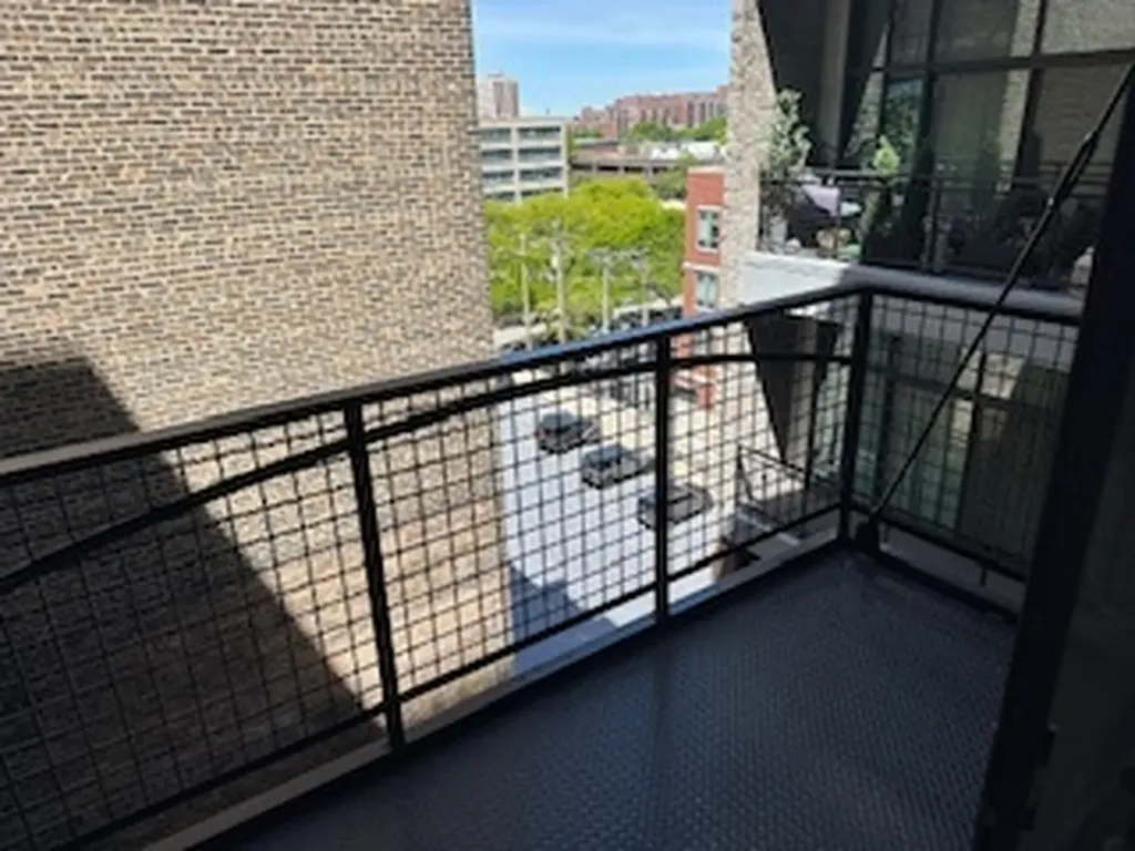 1224 West Van Buren Street Chicago IL 60607