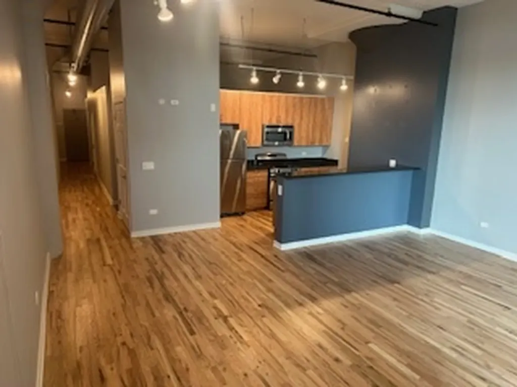 1224 West Van Buren Street Chicago IL 60607