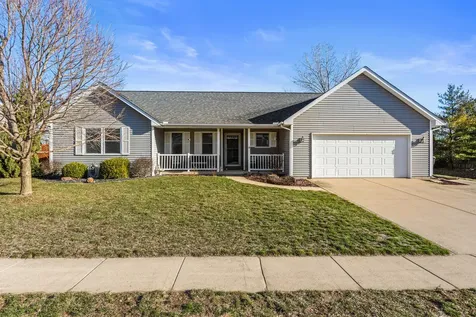 1202 Edgeview Drive Mahomet IL 61853