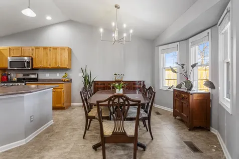 1202 Edgeview Drive Mahomet IL 61853