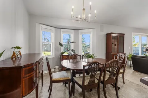 1202 Edgeview Drive Mahomet IL 61853