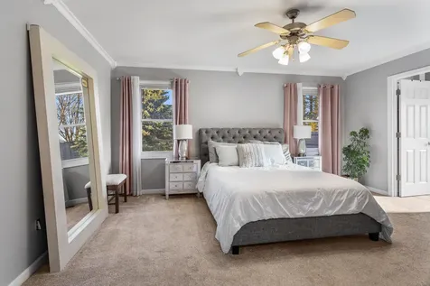 1202 Edgeview Drive Mahomet IL 61853