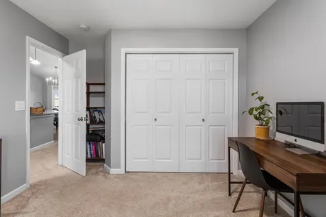 1202 Edgeview Drive Mahomet IL 61853