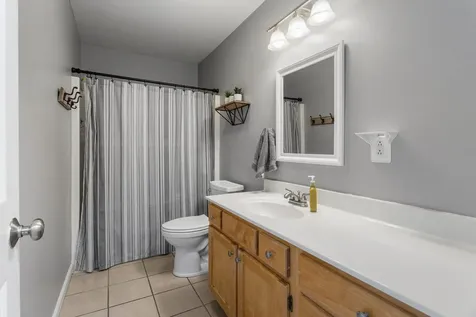 1202 Edgeview Drive Mahomet IL 61853