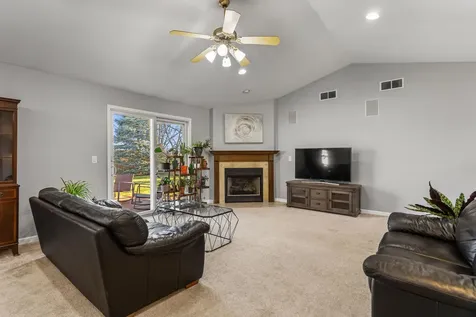 1202 Edgeview Drive Mahomet IL 61853