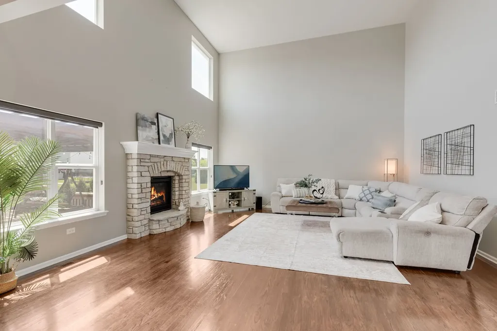 1875 Snead Street Bolingbrook IL 60490