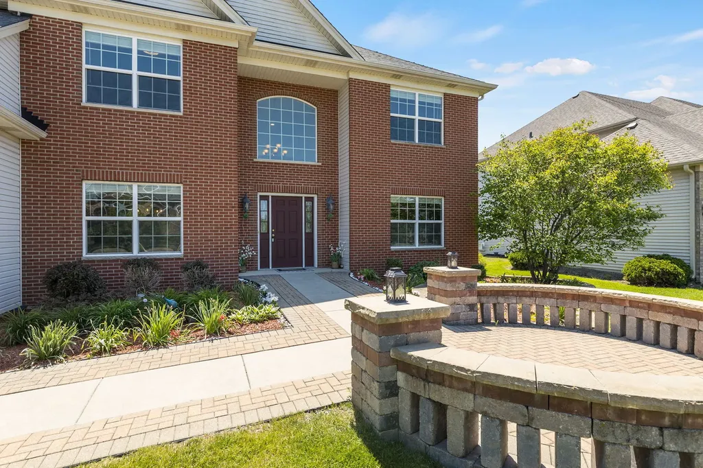 1875 Snead Street Bolingbrook IL 60490