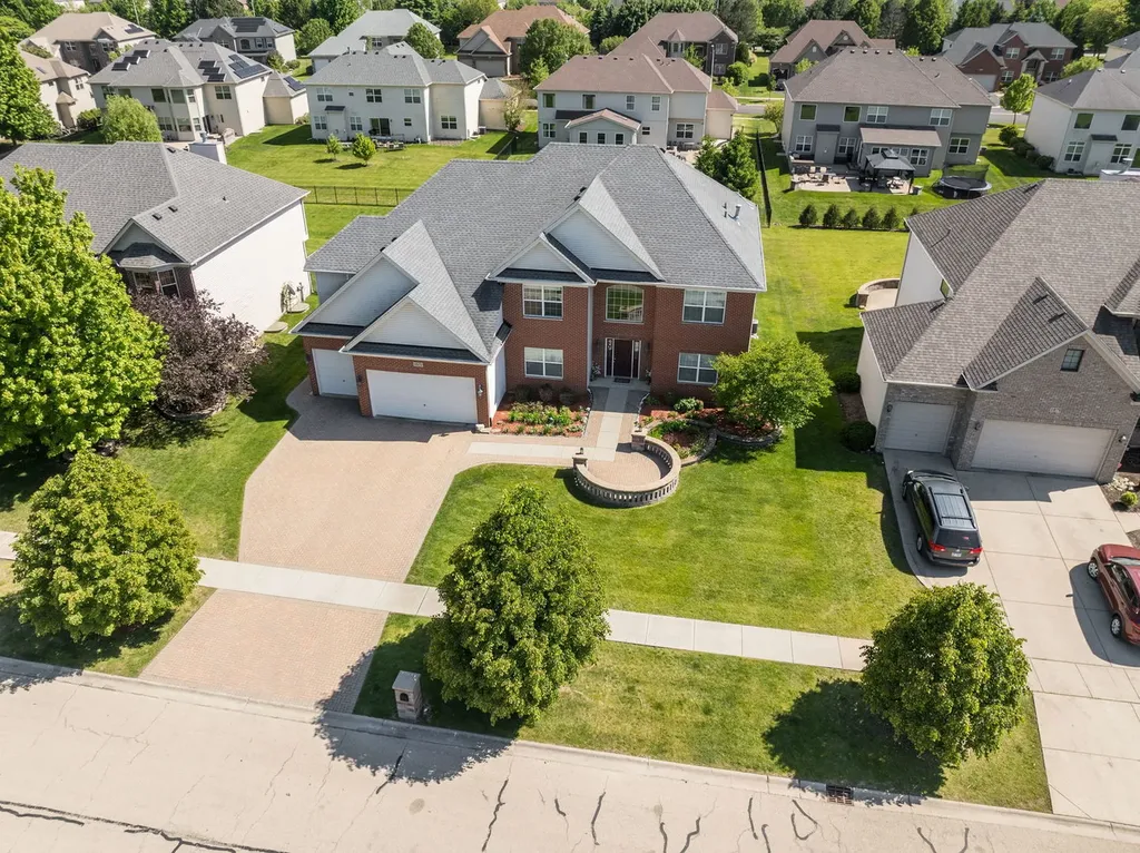 1875 Snead Street Bolingbrook IL 60490