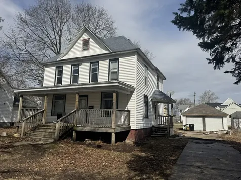 245 East Orleans Street E Paxton IL 60957