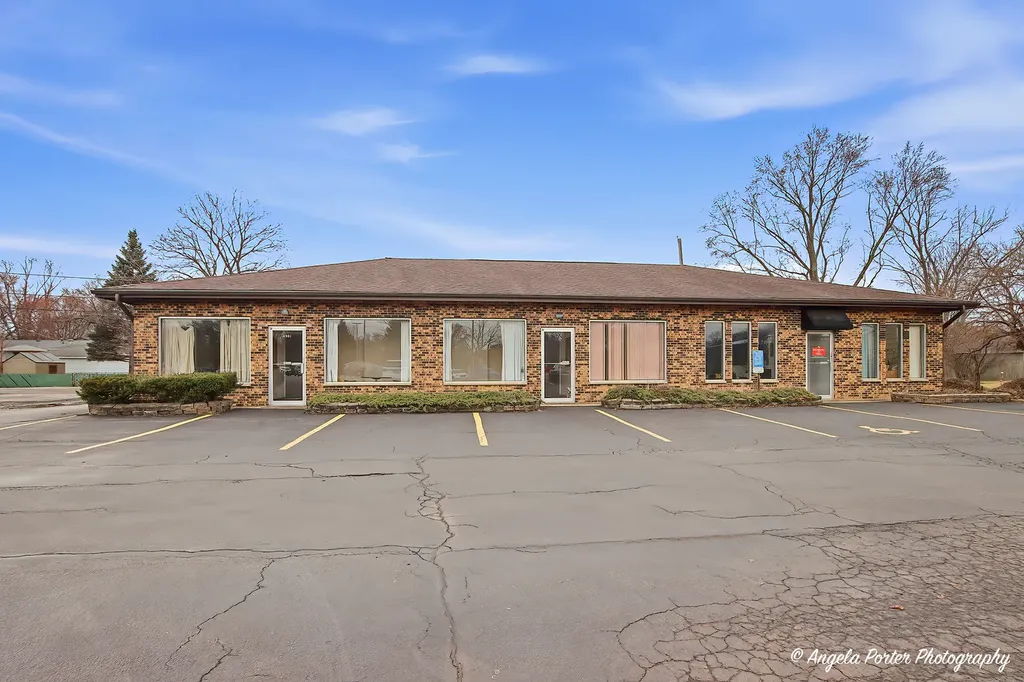 4901 West Elm Street Mchenry IL 60050