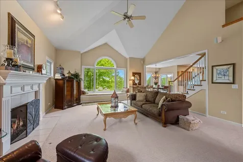 430 Alberosky Way Batavia IL 60510