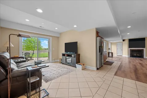 430 Alberosky Way Batavia IL 60510