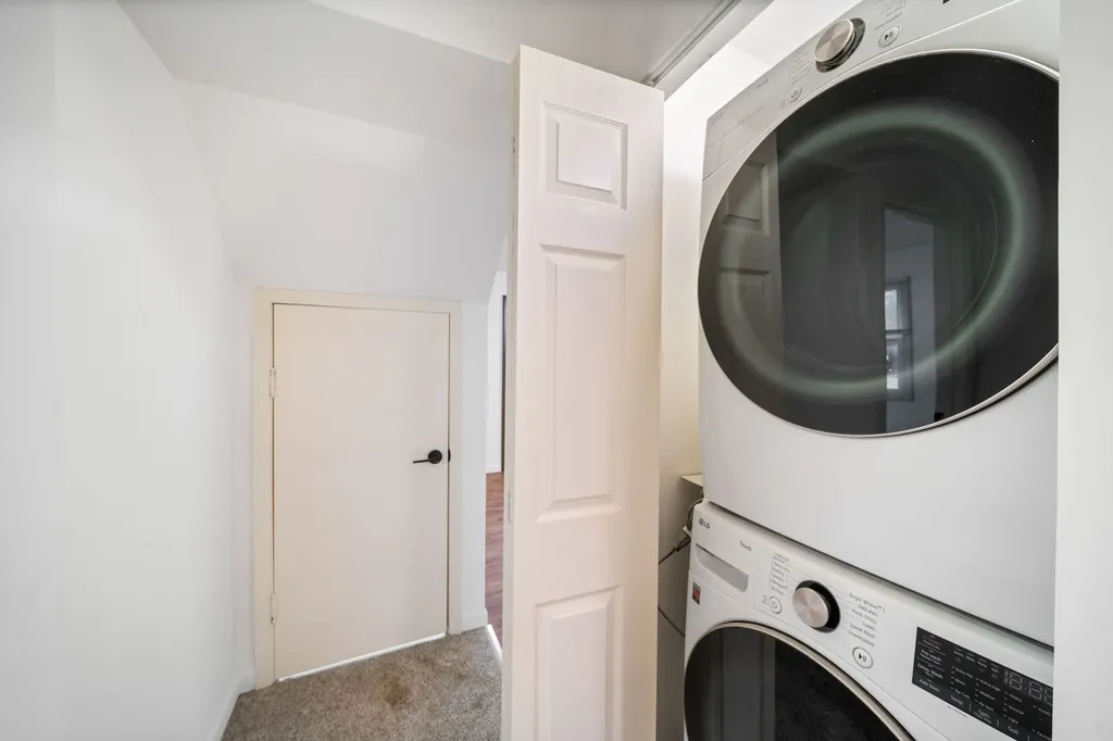 28W686 Townline Road Warrenville IL 60555