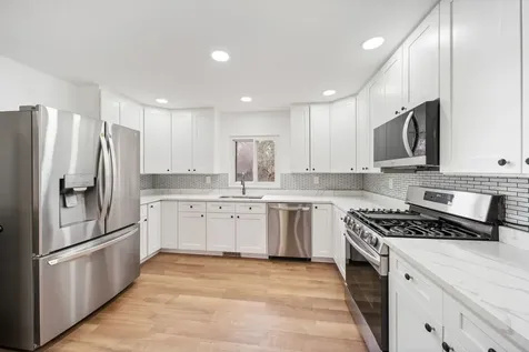 28W686 Townline Road Warrenville IL 60555